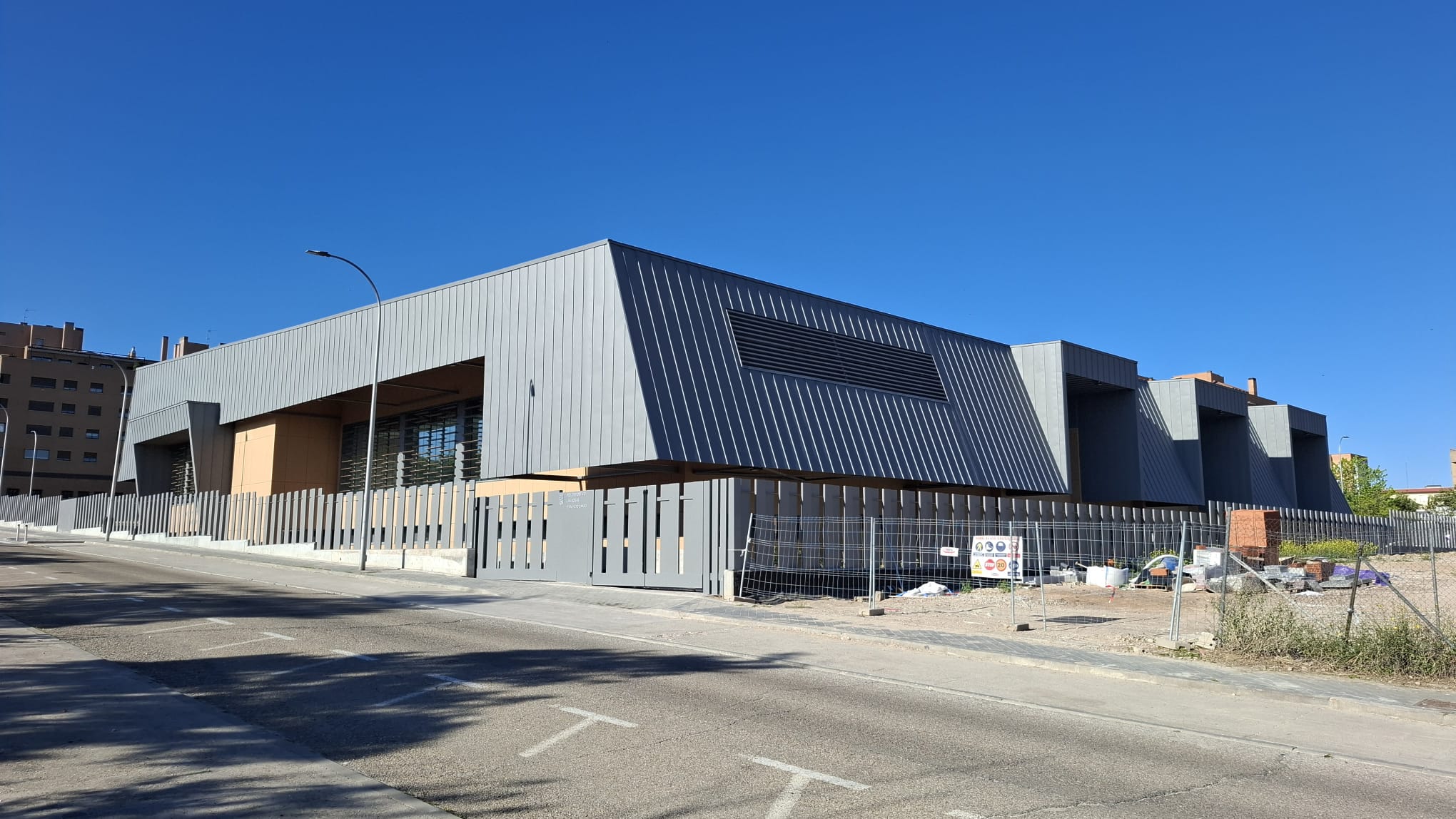 Centro Deportivo Municipal Fernando Carro - Las Rosas